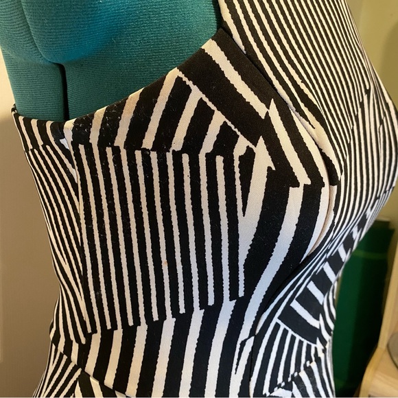 2for$35 Atmosphere Black & White Abstract Stripes A-Line Dress Size UK14/US10 - Picture 5 of 13